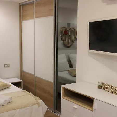 Apartment Petra In The Center Of The Split Exterior photo