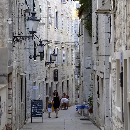 Apartment Petra In The Center Of The Split Exterior photo